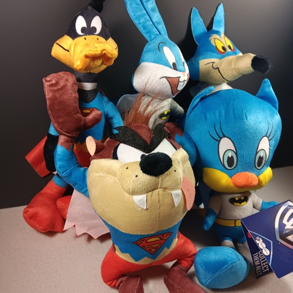Looney Tunes Cartoon Set of 5 Super Hero Costume Batman Bugs Plush Toy 8-10” New - Picture 3 of 8